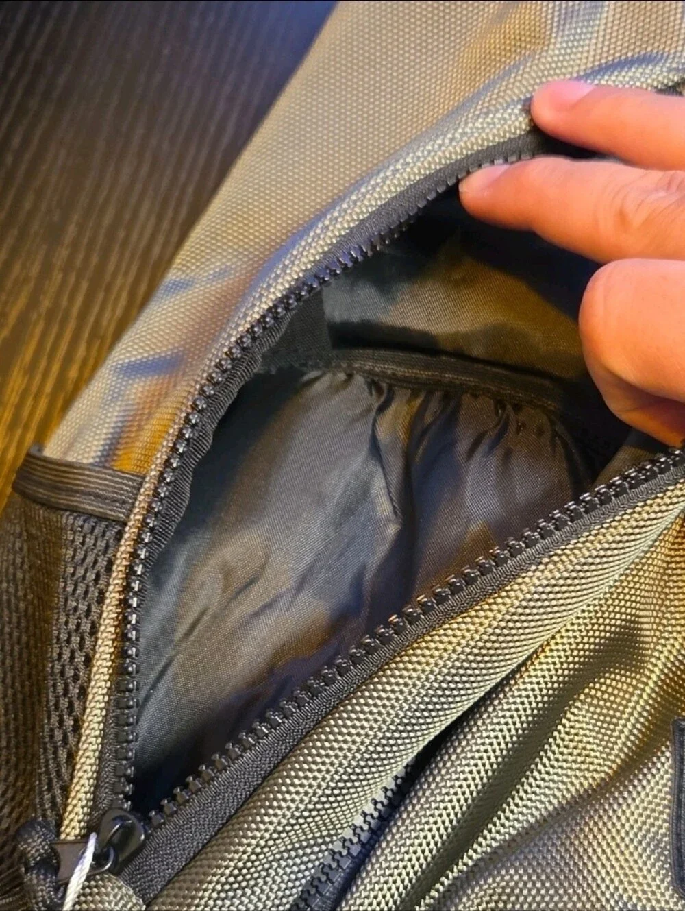 SAVE THE OCEAN Olive Green Sustainable Sling Bag - Travel Crossbody NWT - Picture 5 of 7